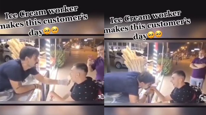 Aksi Penjual Es Krim yang Biasa Menjahili Pelanggan Kali ini Menyentuh Hati