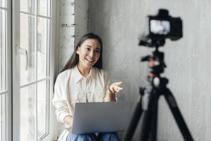 Tren Content Creator, Sekadar Tren Sesaat atau Peluang Karier Jangka Panjang?